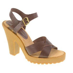 NEW Brown Leather Heeled Sandal Style Massive